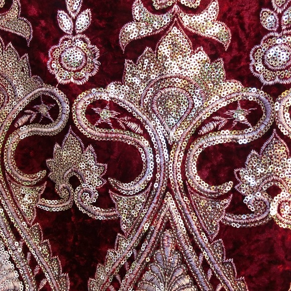 Burgundy velvet mini skirt with silver sequins - Picture 3 of 6